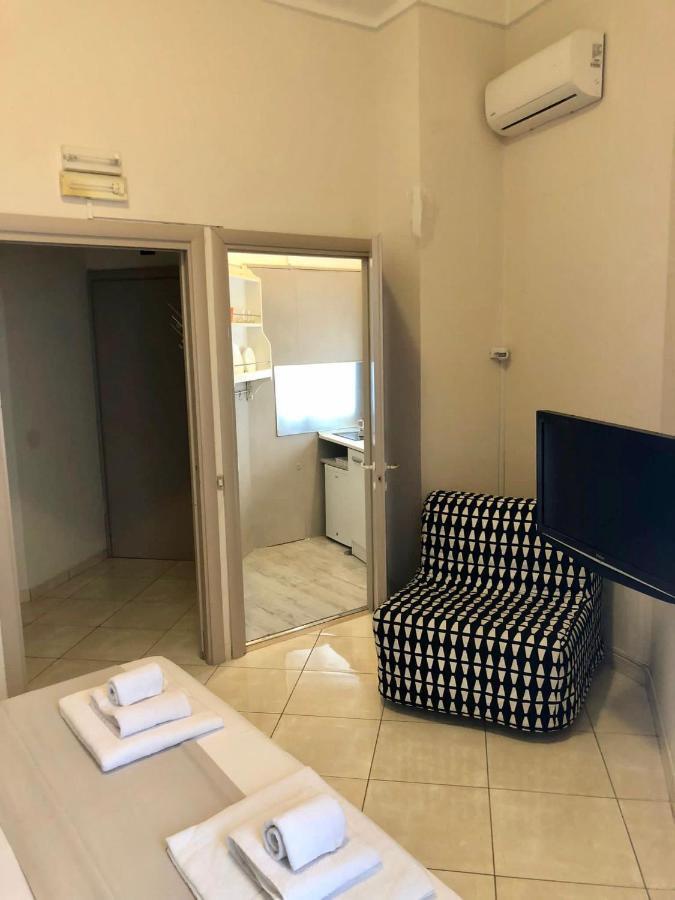 Tuanis Hotel Napels Buitenkant foto