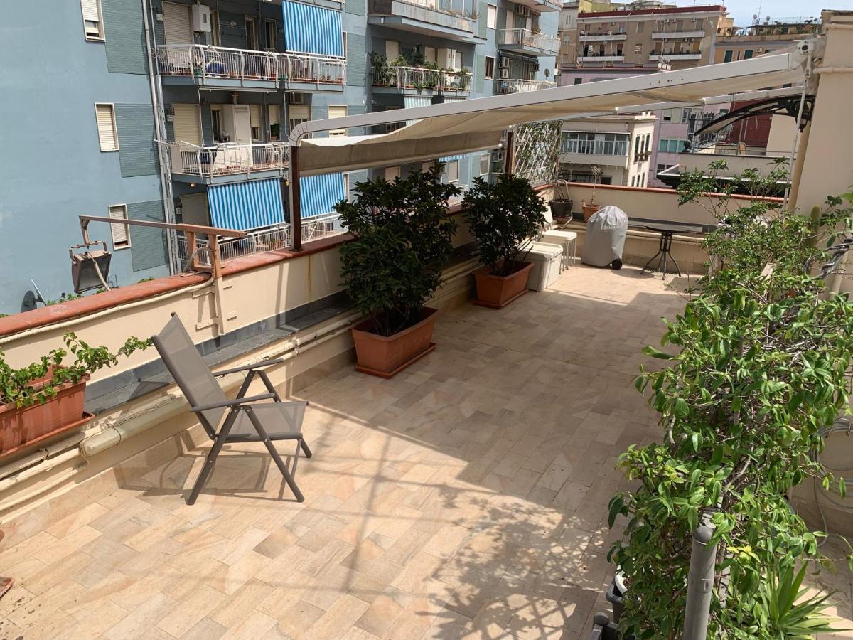 Tuanis Hotel Napels Buitenkant foto
