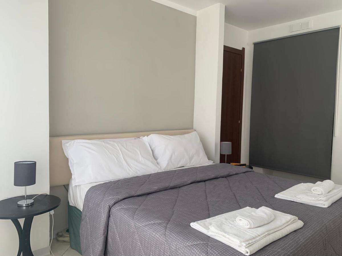 Tuanis Hotel Napels Buitenkant foto